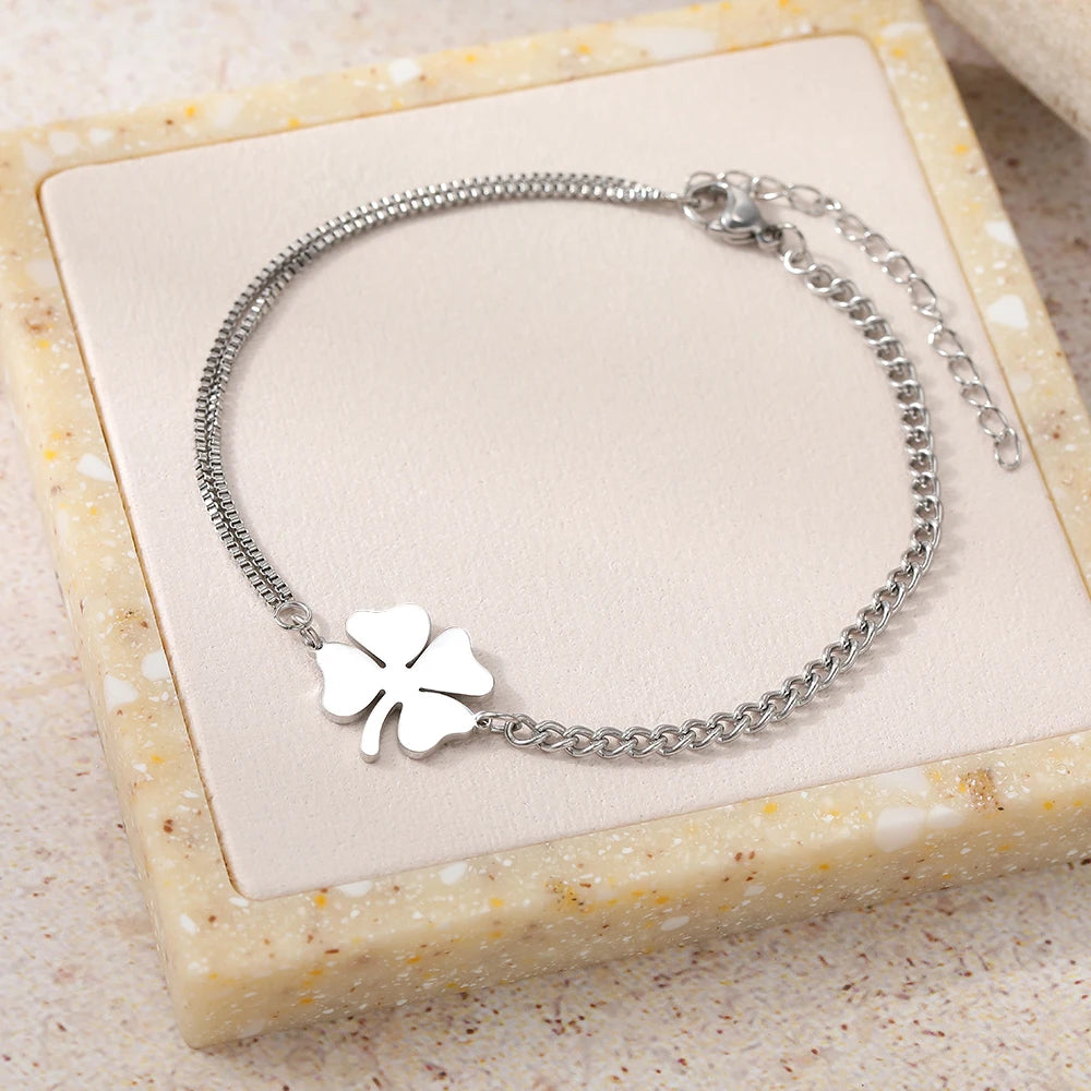Stainless Steel Bracelets Classic Lucky Clovers Pendant Hip Hop Bracelet for Women Jewelry Non-Fading High-Quality Everyday Wear